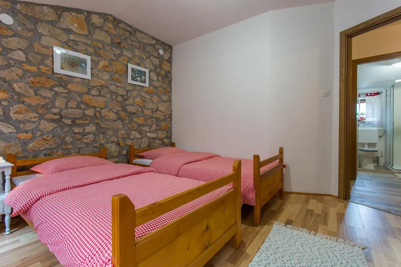 Nonna Stara Hotel Polje  Croácia